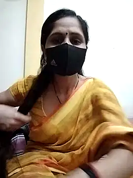 Snapshot of priyancyfun chatting on February 14, 2025, 6:23 am priyancyfun online show from February 14, 2025, 6:23 am