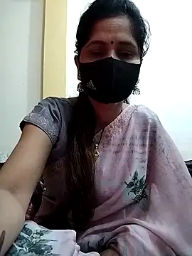 Snapshot of priyancyfun chatting on February 15, 2025, 1:42 am priyancyfun online show from February 15, 2025, 1:42 am