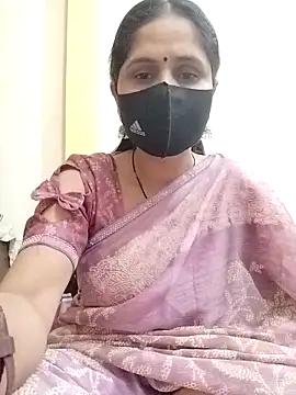 Snapshot of priyancyfun chatting on February 15, 2025, 4:45 pm priyancyfun online show from February 15, 2025, 4:45 pm