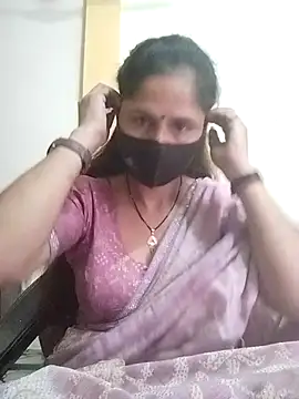 Snapshot of priyancyfun chatting on February 19, 2025, 8:44 am priyancyfun online show from February 19, 2025, 8:44 am