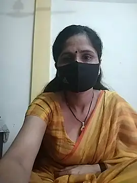 Snapshot of priyancyfun chatting on February 21, 2025, 8:18 am priyancyfun online show from February 21, 2025, 8:18 am