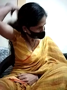 Snapshot of priyancyfun chatting on February 22, 2025, 12:16 am priyancyfun online show from February 22, 2025, 12:16 am