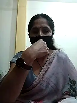 Snapshot of priyancyfun chatting on February 22, 2025, 11:13 am priyancyfun online show from February 22, 2025, 11:13 am