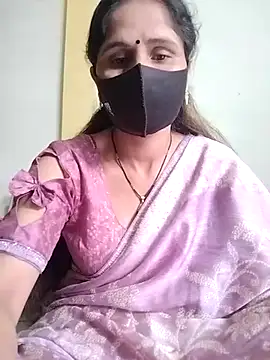 Snapshot of priyancyfun chatting on March 2, 2025, 5:33 am priyancyfun online show from March 2, 2025, 5:33 am