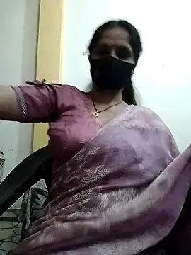 Snapshot of priyancyfun chatting on March 4, 2025, 4:41 pm priyancyfun online show from March 4, 2025, 4:41 pm