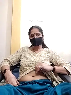 Snapshot of priyancyfun chatting on March 13, 2025, 2:01 pm priyancyfun online show from March 13, 2025, 2:01 pm