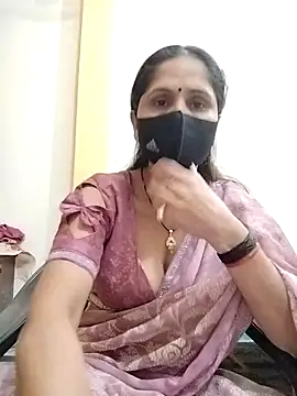 Snapshot of priyancyfun chatting on March 18, 2025, 4:48 pm priyancyfun online show from March 18, 2025, 4:48 pm