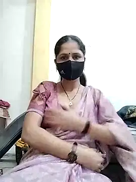 Snapshot of priyancyfun chatting on March 18, 2025, 10:58 pm priyancyfun online show from March 18, 2025, 10:58 pm