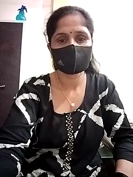 Snapshot of priyancyfun chatting on October 9, 2025, 4:38 pm priyancyfun online show from October 9, 2025, 4:38 pm