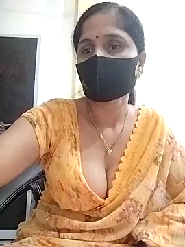 Snapshot of priyancyfun chatting on October 28, 2025, 4:42 pm priyancyfun online show from October 28, 2025, 4:42 pm