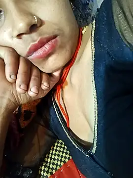 Snapshot of Amaya_Bajwa chatting on February 8, 2025, 10:40 pm Amaya Bajwa online show from February 8, 2025, 10:40 pm