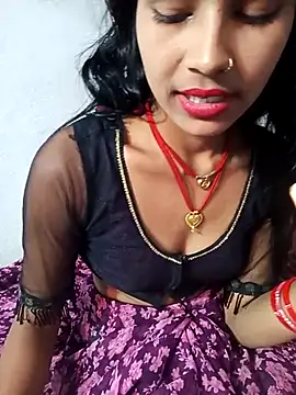 Snapshot of Amaya_Bajwa chatting on February 14, 2025, 10:59 am Amaya Bajwa online show from February 14, 2025, 10:59 am