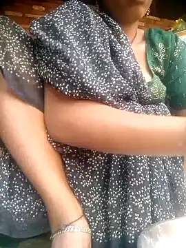 Snapshot of Amaya_Bajwa chatting on October 7, 2025, 3:47 am Amaya Bajwa online show from October 7, 2025, 3:47 am