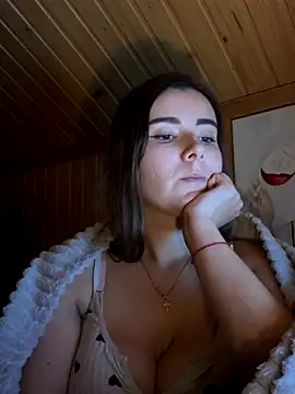 mewKate online show from November 17, 2025, 4:13 pm