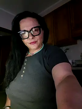 Snapshot of missAmanda69 chatting on May 8, 2026, 11:32 pm missAmanda69 online show from May 8, 2026, 11:32 pm