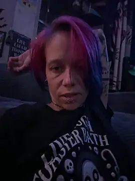 trashbrat online show from May 25, 2026, 10:10 am