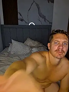 Siempre-locos69 online show from February 12, 2026, 1:55 am