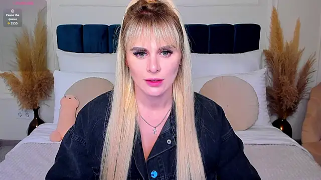 Snapshot of LiluDav chatting on February 3, 2026, 1:49 pm LiluDav online show from February 3, 2026, 1:49 pm