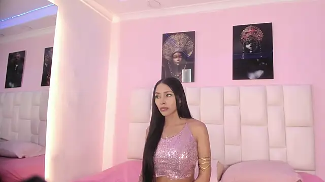 Charlot Vega  online show from November 17, 2025, 11:27 am