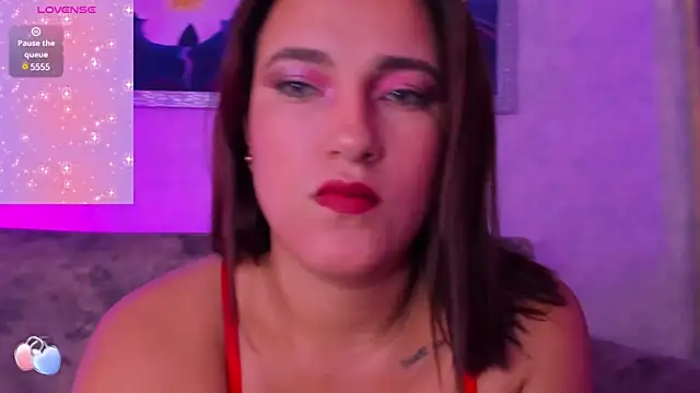 Snapshot of VeronicaOlson_ chatting on February 1, 2025, 2:26 am VeronicaOlson online show from February 1, 2025, 2:26 am