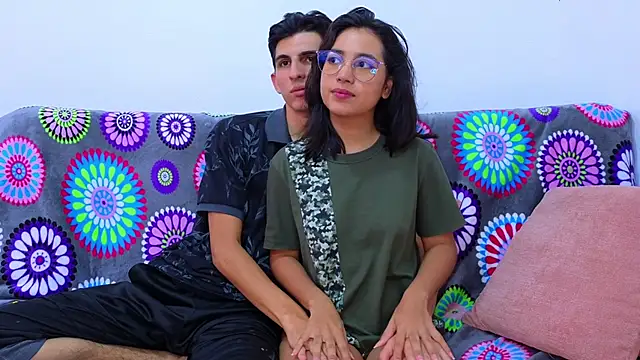 Ana and Leo online show from January 29, 2025, 5:56 pm