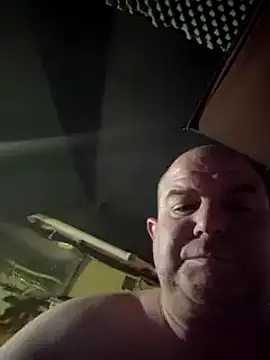 Snapshot of hesjustafriend chatting on February 12, 2025, 10:35 am hesjustafriend online show from February 12, 2025, 10:35 am