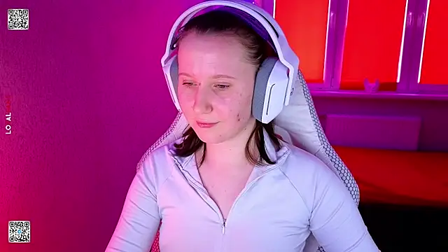 mon lola online show from February 5, 2026, 8:19 am