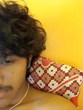 Snapshot of CosmicEmuu chatting on January 18, 2025, 10:17 am CosmicEmuu online show from January 18, 2025, 10:17 am