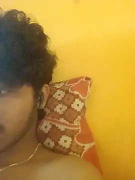 Snapshot of CosmicEmuu chatting on September 27, 2025, 4:50 am CosmicEmuu online show from September 27, 2025, 4:50 am