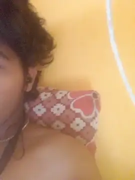 Snapshot of CosmicEmuu chatting on February 16, 2026, 12:12 pm CosmicEmuu online show from February 16, 2026, 12:12 pm