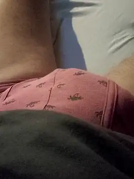 Paulo alone online show from March 6, 2025, 6:59 pm