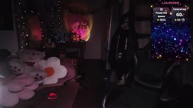 Ink  pleasure online show from April 10, 2026, 11:42 pm