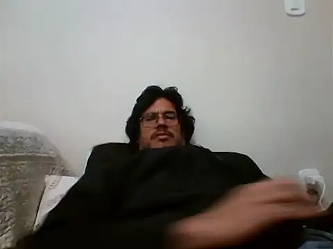 AgneloFly online show from July 18, 2026, 3:22 am