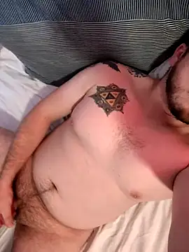 Snapshot of cristalrub13 chatting on February 24, 2025, 6:58 pm cristalrub13 online show from February 24, 2025, 6:58 pm