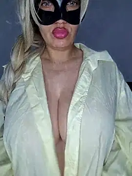 nonalona199999 online show from March 25, 2026, 7:42 pm