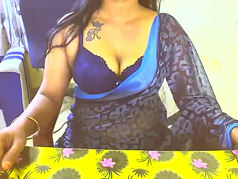 Snapshot of sriyazhini chatting on February 12, 2026, 8:42 am sriyazhini online show from February 12, 2026, 8:42 am