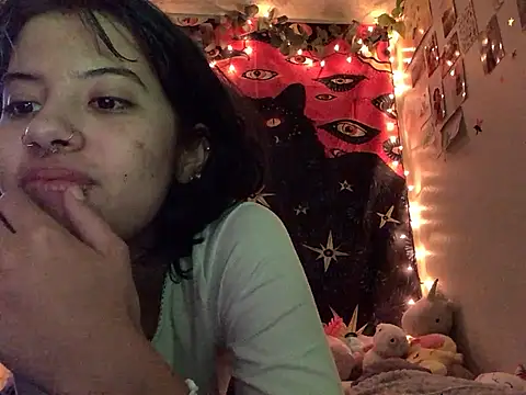 Snapshot of Rubyred2369 chatting on January 20, 2025, 7:25 pm Rubyred2369 online show from January 20, 2025, 7:25 pm