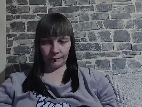 YviEngel87 online show from March 2, 2025, 9:11 pm