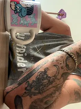 Snapshot of xtrppyx chatting on October 1, 2025, 10:54 am xtrppyx online show from October 1, 2025, 10:54 am