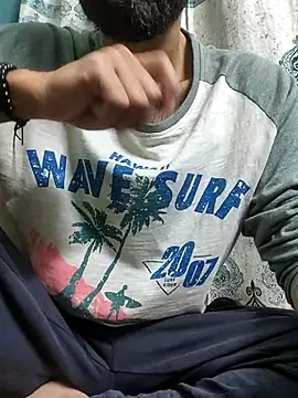 TOPMOON001 online show from March 10, 2025, 8:26 am