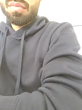 TOPMOON001 online show from February 9, 2026, 9:02 am