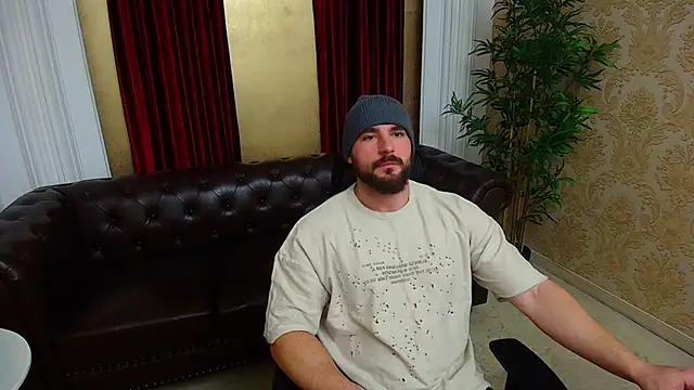 AdamJamesonn online show from December 4, 2025, 7:39 am