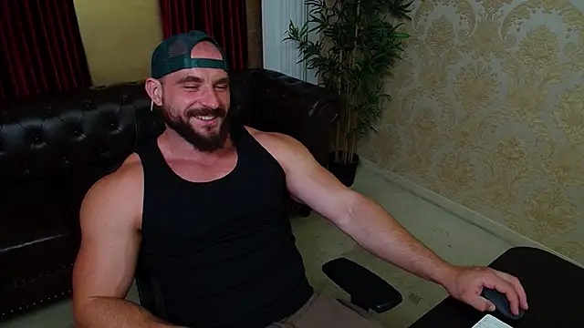 AdamJamesonn online show from July 17, 2026, 5:14 am