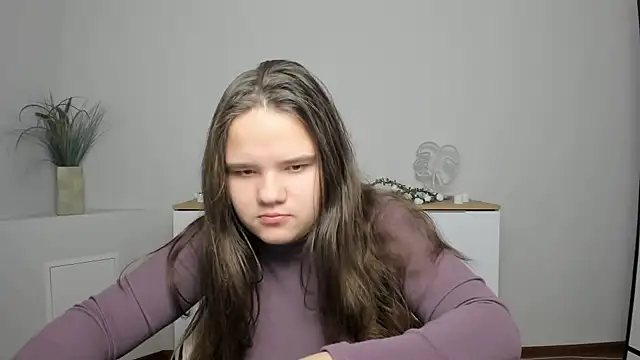 AdeleCruz online show from January 19, 2025, 12:50 pm