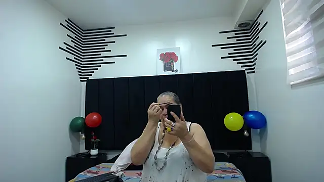 VickyBoobss online show from November 11, 2025, 12:38 pm