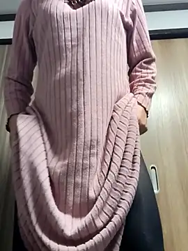 Snapshot of Risa0930hinata chatting on December 17, 2025, 12:55 pm Risa0930hinata online show from December 17, 2025, 12:55 pm