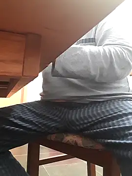 Schwach041967 online show from September 23, 2025, 5:21 am