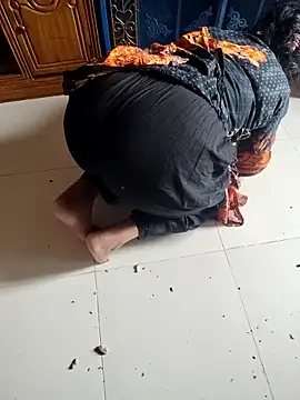 Snapshot of Horny_Desi_Girl chatting on September 11, 2025, 9:20 am Horny Desi Girl online show from September 11, 2025, 9:20 am