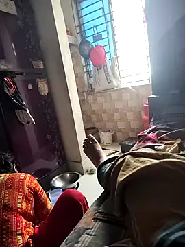 Snapshot of Horny_Desi_Girl chatting on October 13, 2025, 8:14 am Horny Desi Girl online show from October 13, 2025, 8:14 am