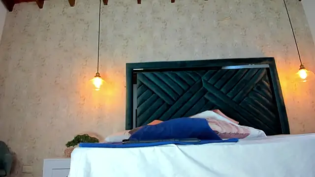 Marttina Ruiz online show from March 7, 2025, 7:49 pm